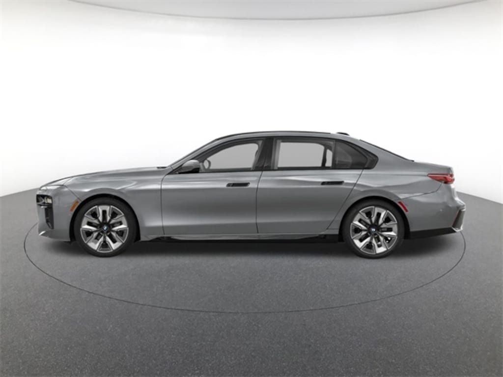 New 2026 BMW 740i xDrive Sedan