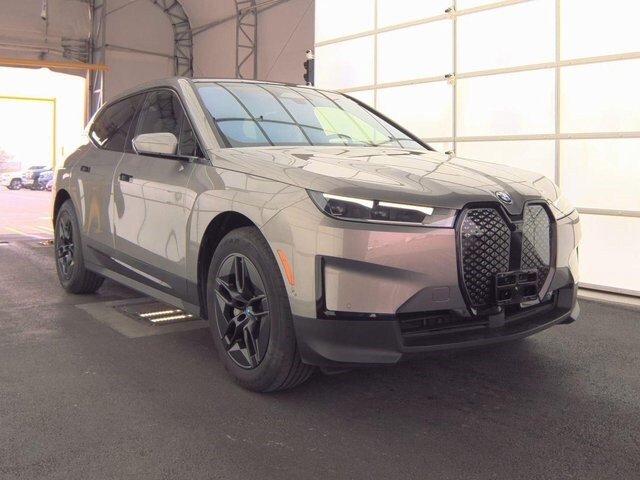 2025 Bmw iX photo 2