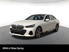 2026 BMW 550e xDrive Sedan