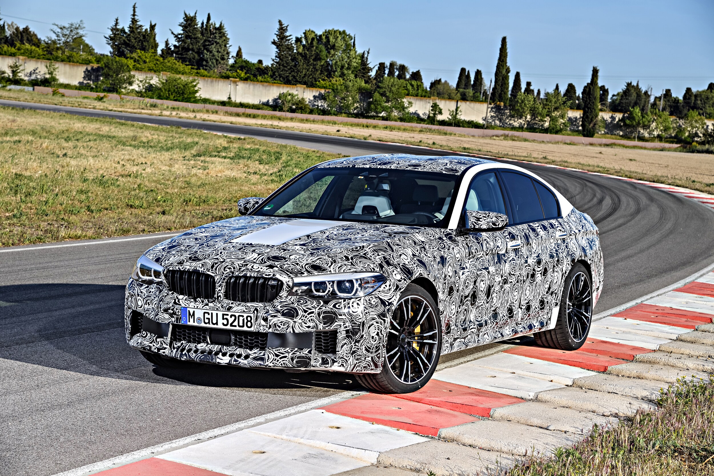 2018 BMW M5.jpg