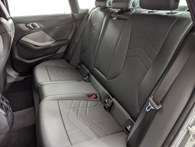 2025 BMW 2 Series 228 - Photo 17