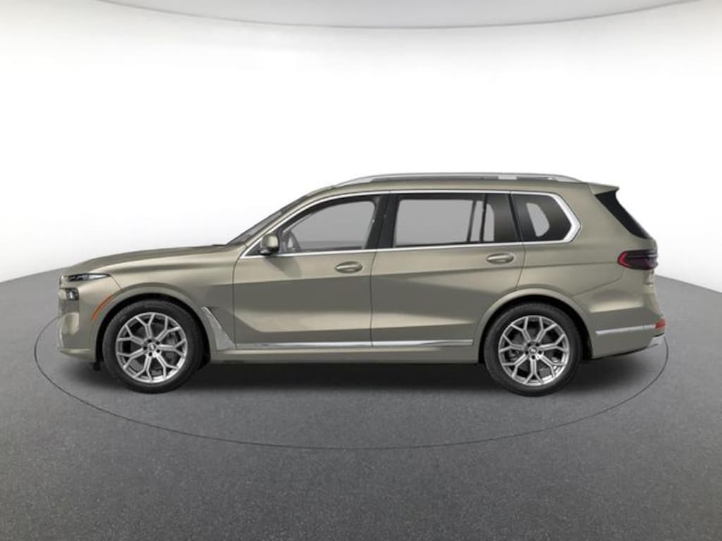 New 2026 BMW X7 M60i SUV