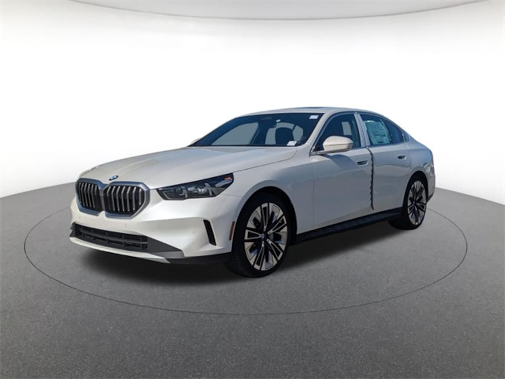 New 2026 BMW 530i xDrive Sedan