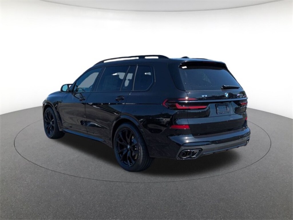 New 2026 BMW X7 M60i SUV