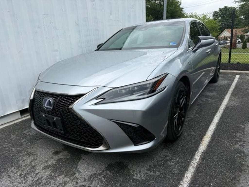 Used 2022 Lexus ES 300h Sedan