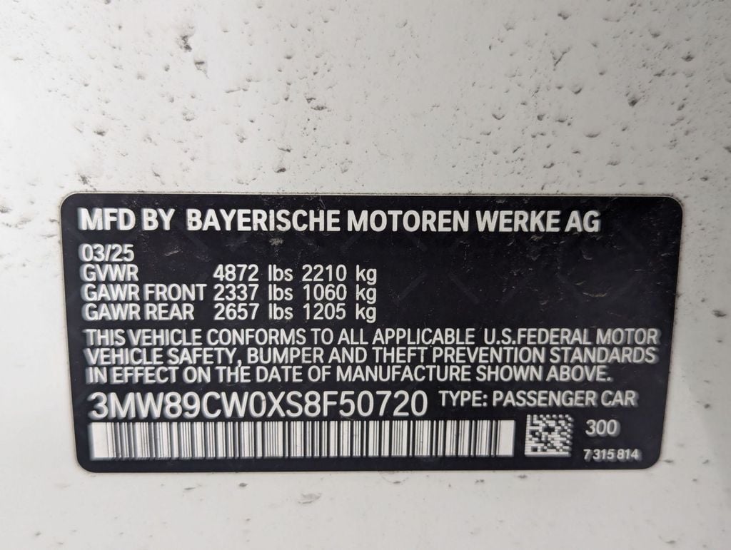 2025 BMW 3 Series 330i - Photo 23