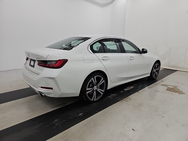 Used 2024 BMW 3 Series 330i with VIN 3MW89FF01R8D88908 for sale in Silver Spring, MD