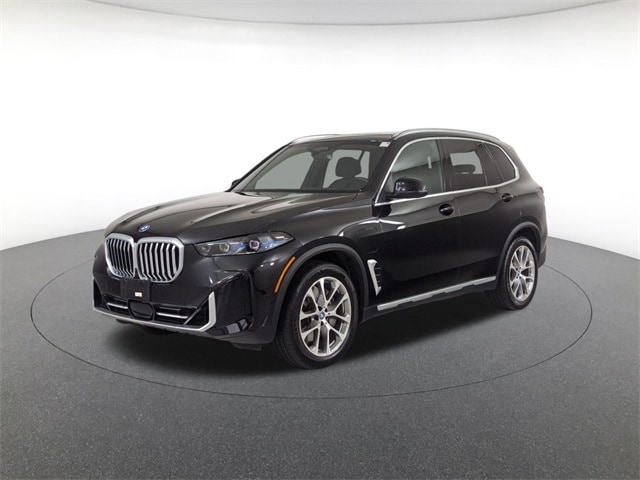 2025 BMW X5 50e's photo