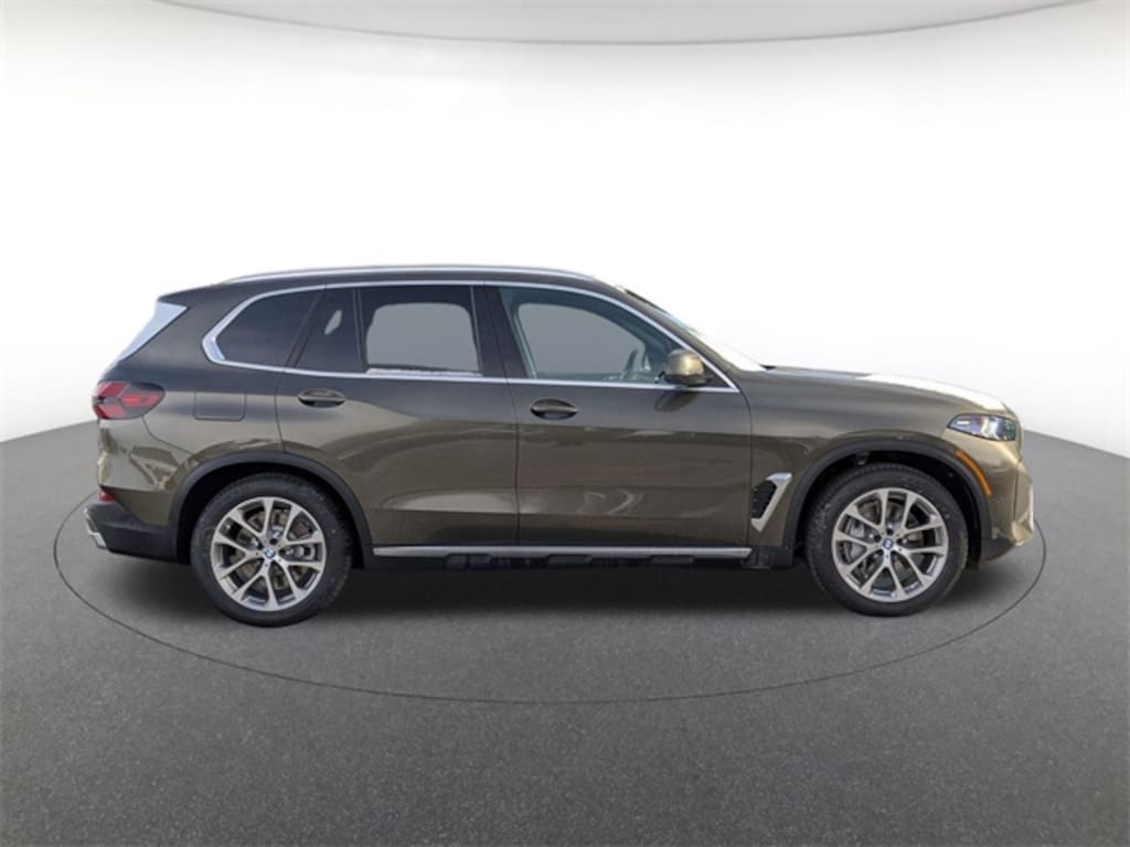 New 2026 BMW X5 PHEV xDrive50e SUV