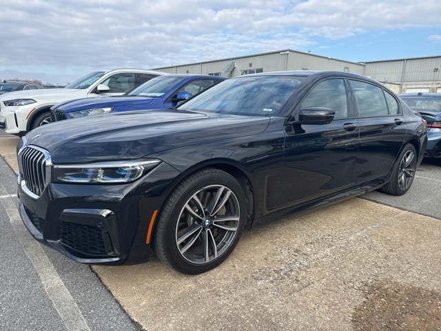 2020 BMW 7 Series 750i's photo