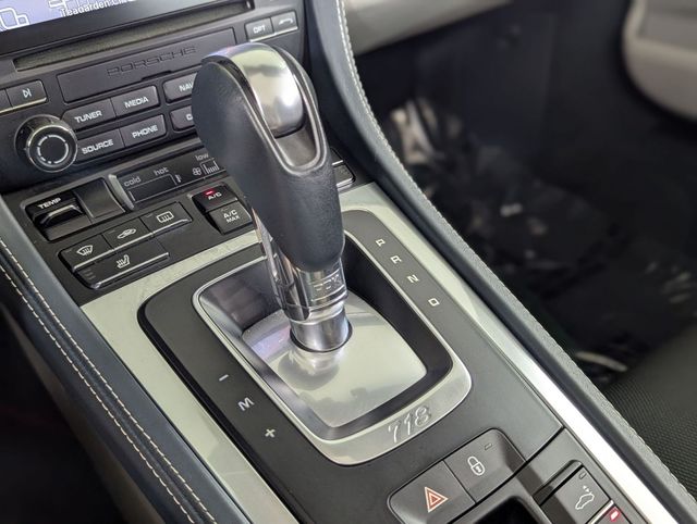 2018 Porsche 718 12