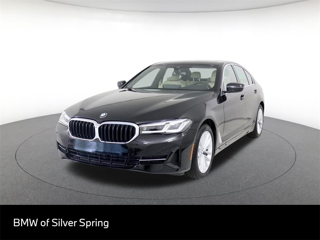 2021 BMW 5 Series 530's photo