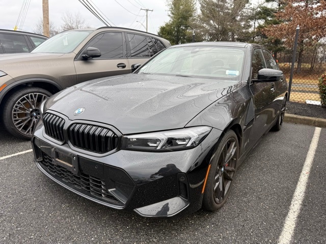 2023 BMW 3 Series 330i's photo