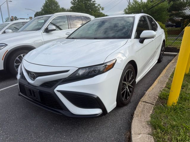 2024 Toyota Camry SE