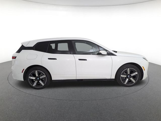 2026 BMW iX 60 - Photo 4