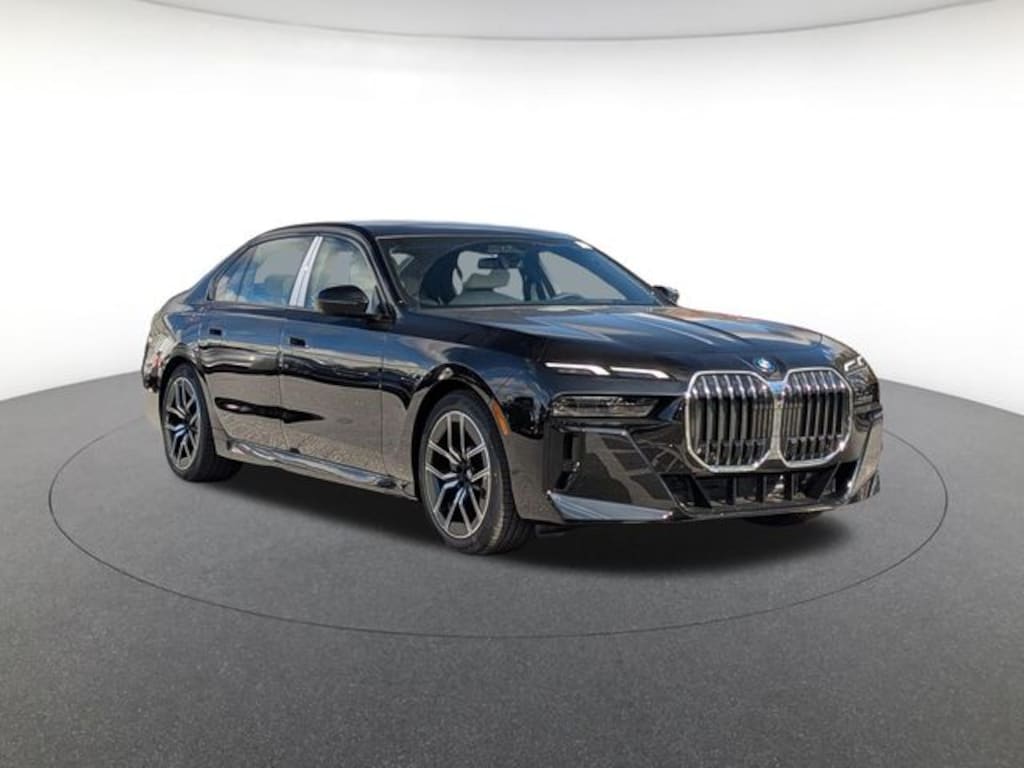 New 2026 BMW 740i xDrive Sedan