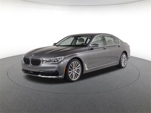 2019 BMW 7 Series 750i's photo