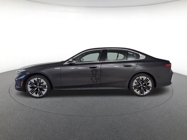 2026 BMW 5 Series 530i - Photo 8