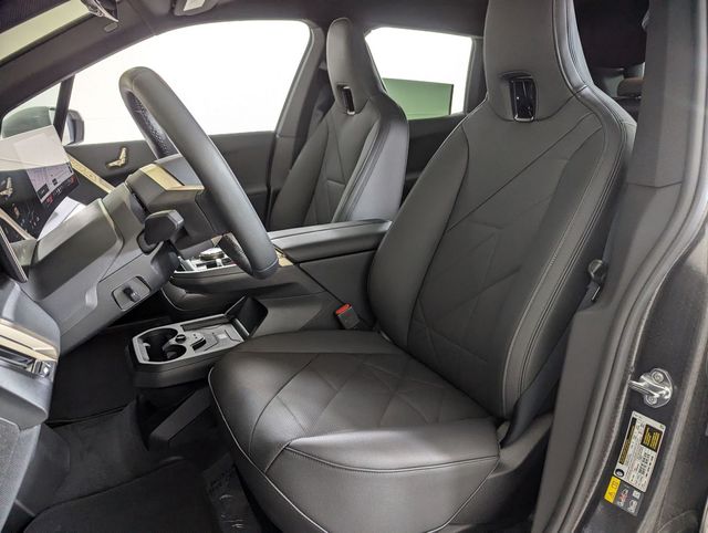 2026 BMW iX 60 - Photo 9