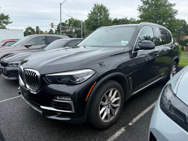 2021 BMW X5 xDrive45e's photo