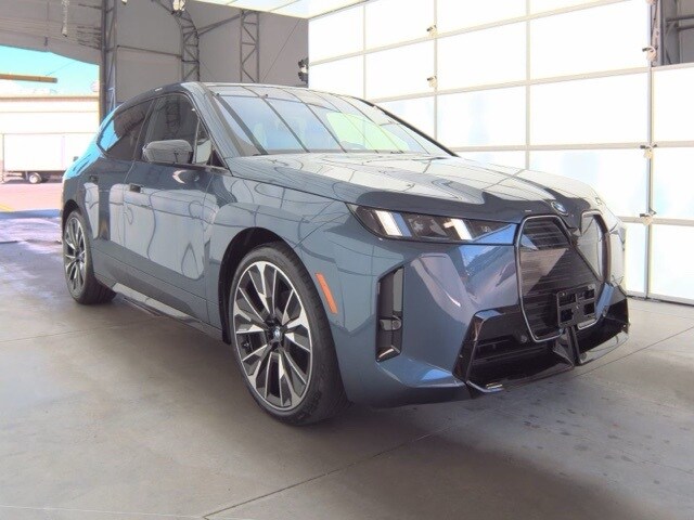 2026 Bmw iX photo 2