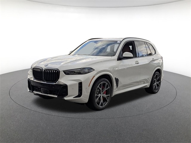 2026 BMW X5 50e's photo