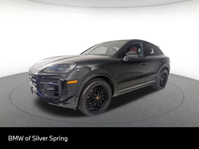 2025 Porsche Cayenne -'s photo