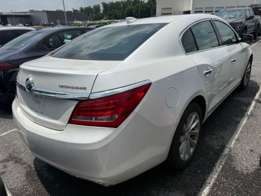Used 2016 Buick Lacrosse Leather Group Sedan