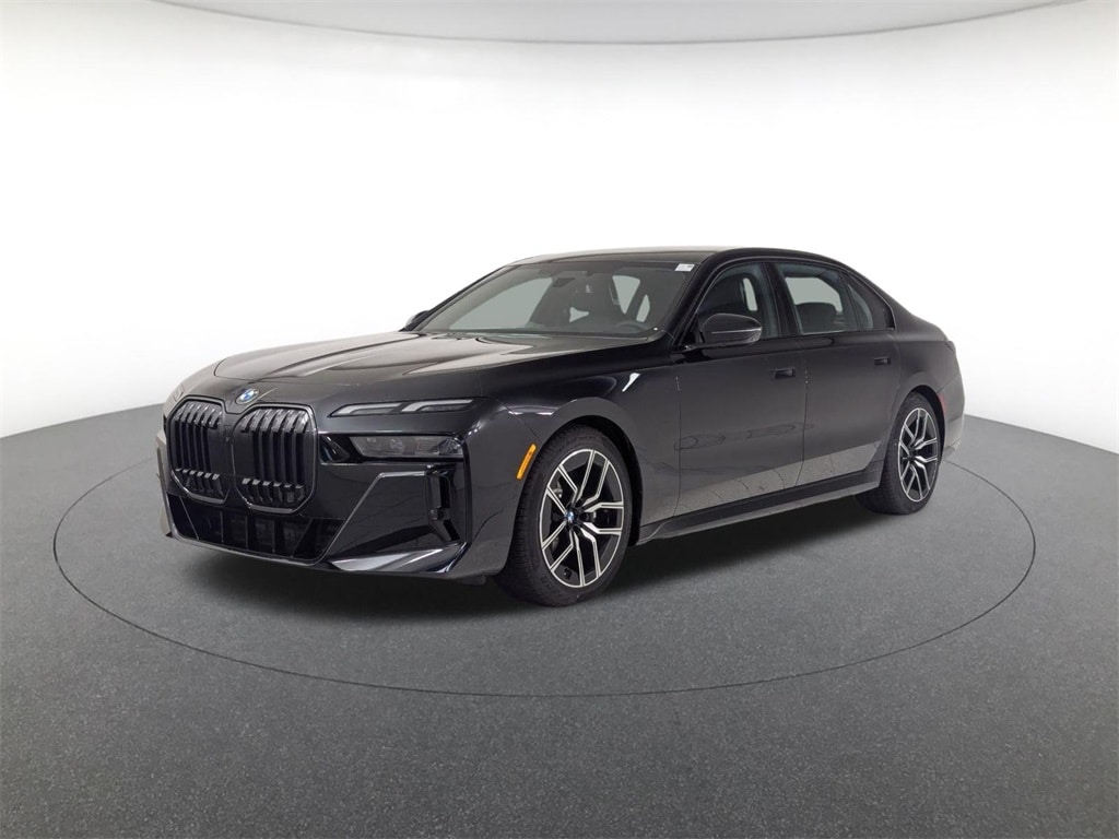 2025 BMW 7 Series 760i's photo