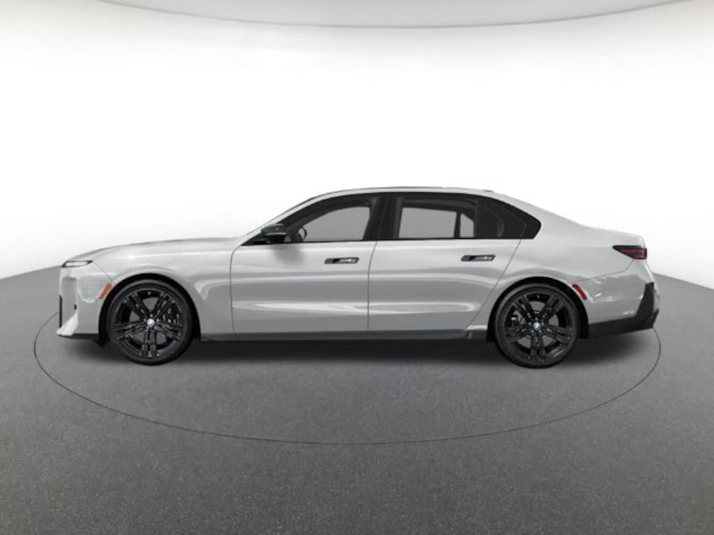 New 2027 BMW 740i xDrive Sedan