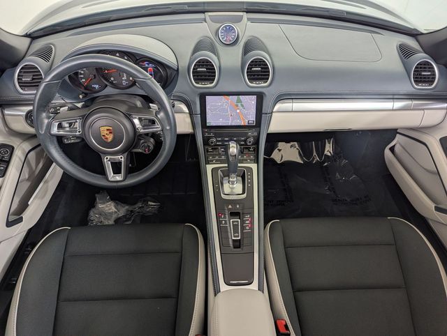 2018 Porsche 718 13