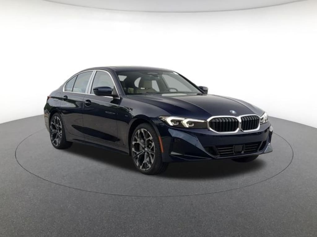 New 2026 BMW 330i xDrive Sedan