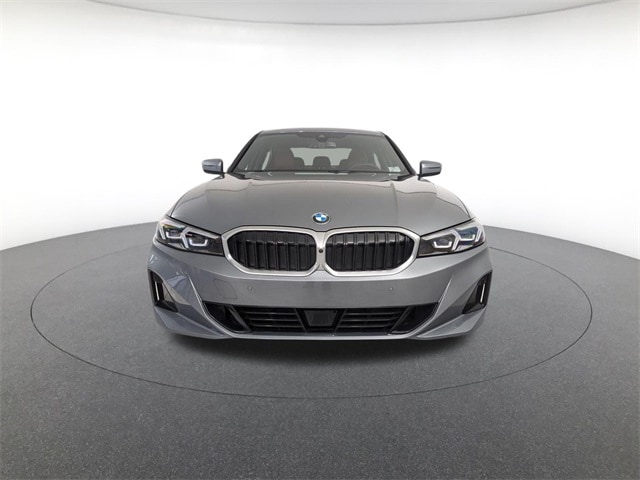 2025 Bmw 330i xDrive photo 2