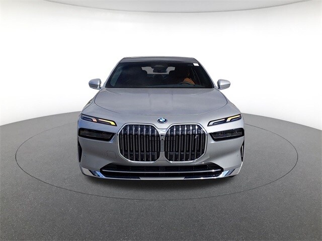 2025 Bmw i7 xDrive60 photo 2