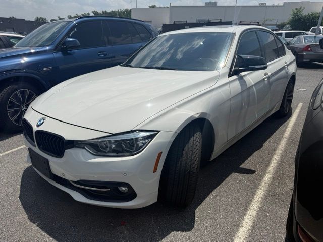 2017 BMW 3 Series 330i xDrive Sedan's photo