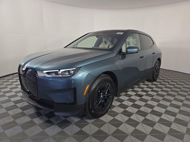 2023 BMW iX xDrive50's photo