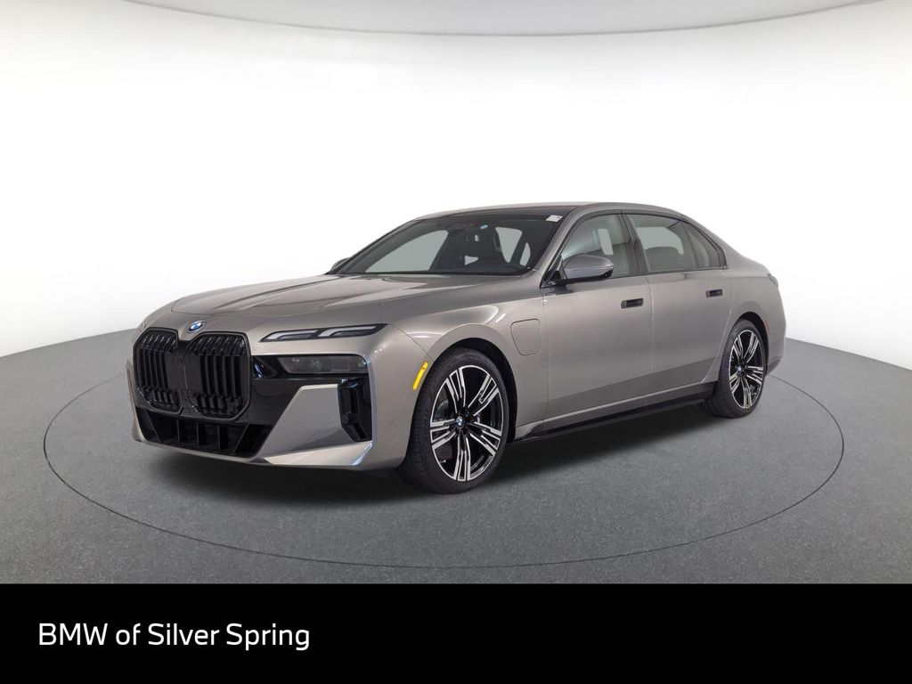 2025 BMW 7 Series 750e xDrive Sedan's photo