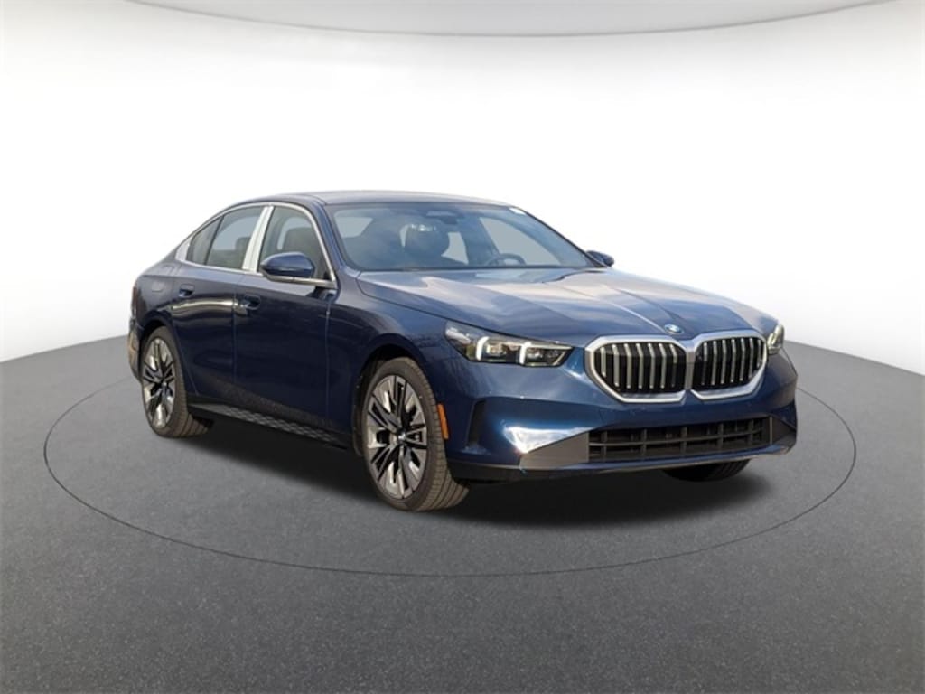 New 2026 BMW 530i xDrive Sedan