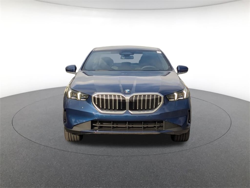 New 2026 BMW 530i xDrive Sedan