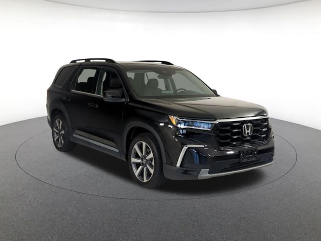 Used 2025 Honda Pilot Elite SUV