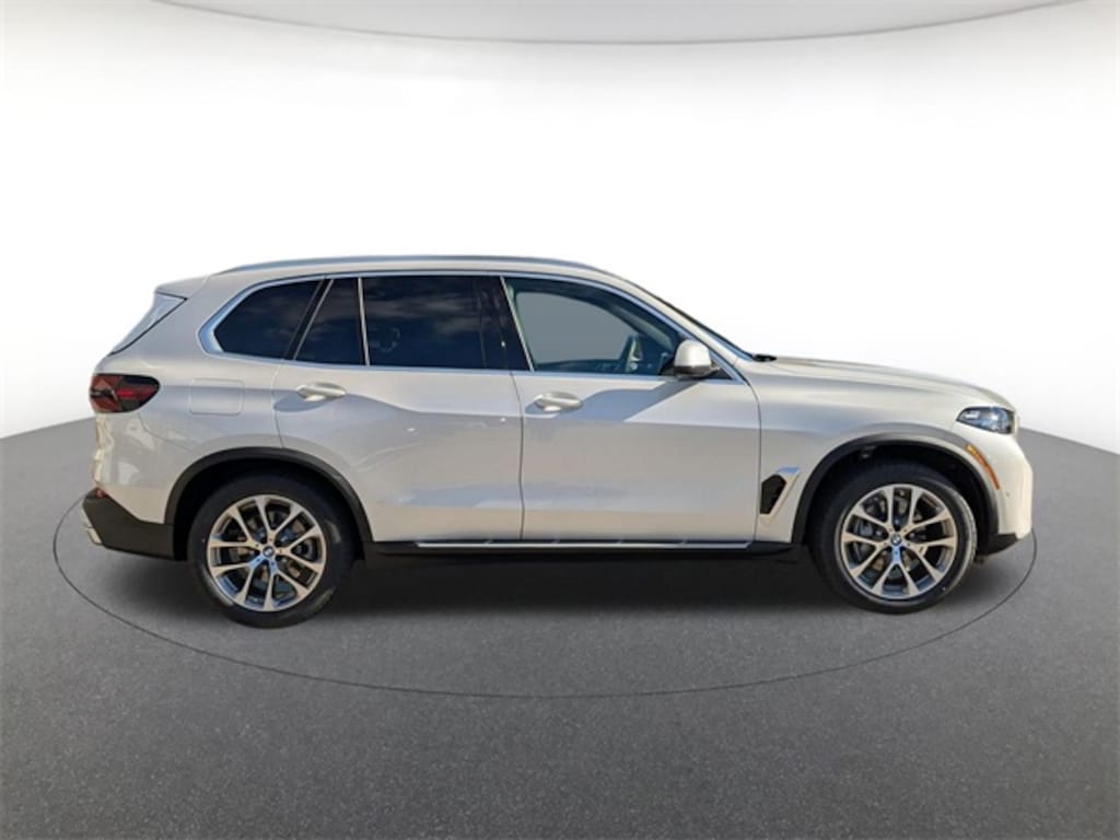 New 2026 BMW X5 xDrive40i SUV