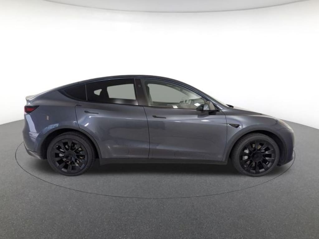 Used 2023 Tesla Model Y Long Range SUV