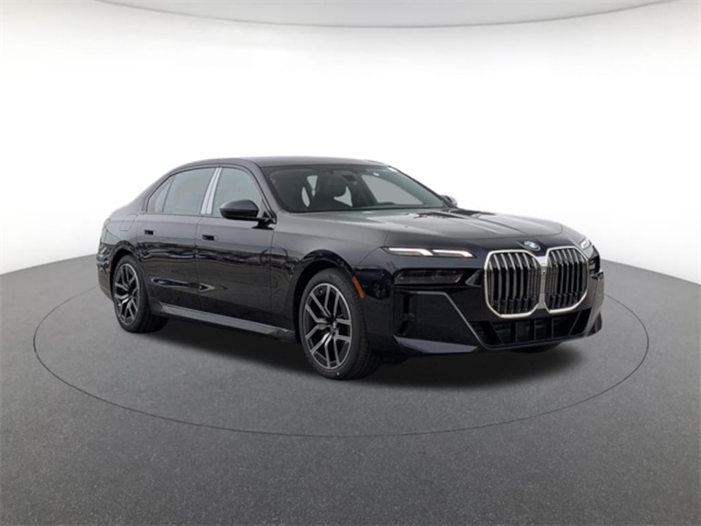 New 2026 BMW 740i xDrive Sedan