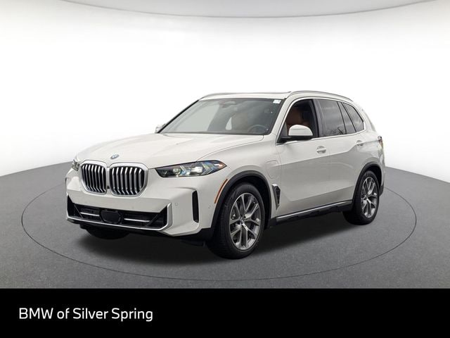 2026 BMW X5 xDrive50e's photo