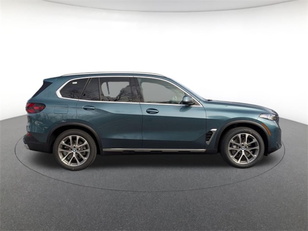New 2026 BMW X5 xDrive40i SUV