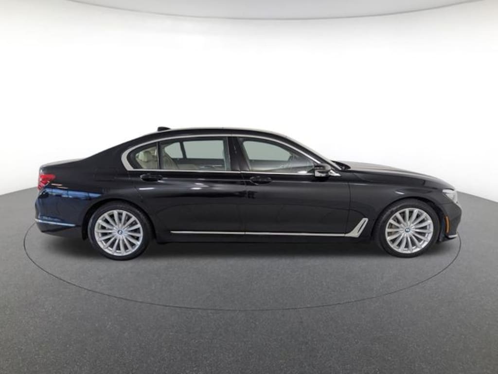 Used 2017 BMW 7 Series 740i xDrive Sedan