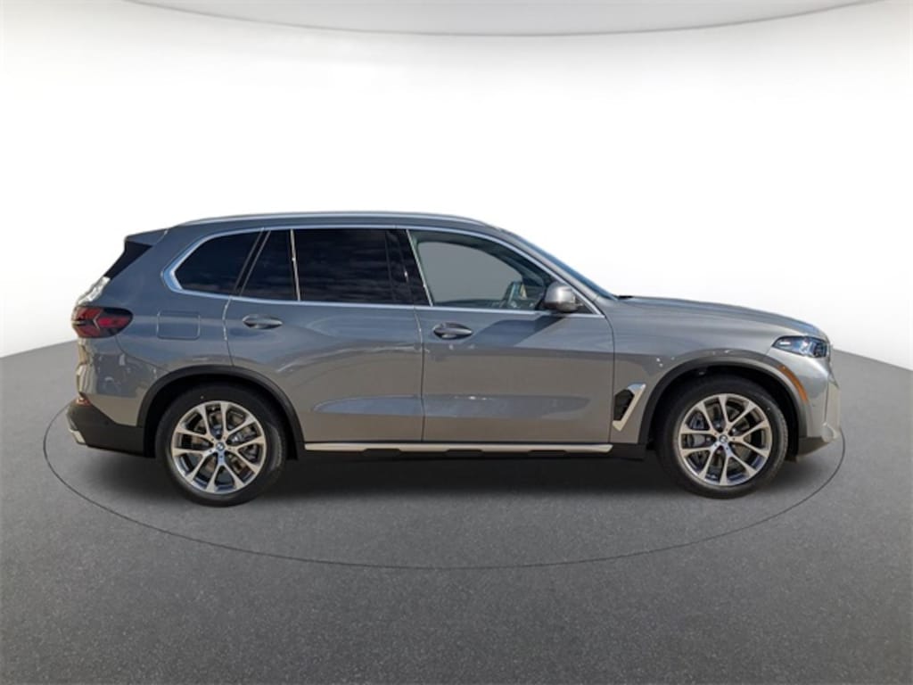 New 2026 BMW X5 PHEV xDrive50e SUV
