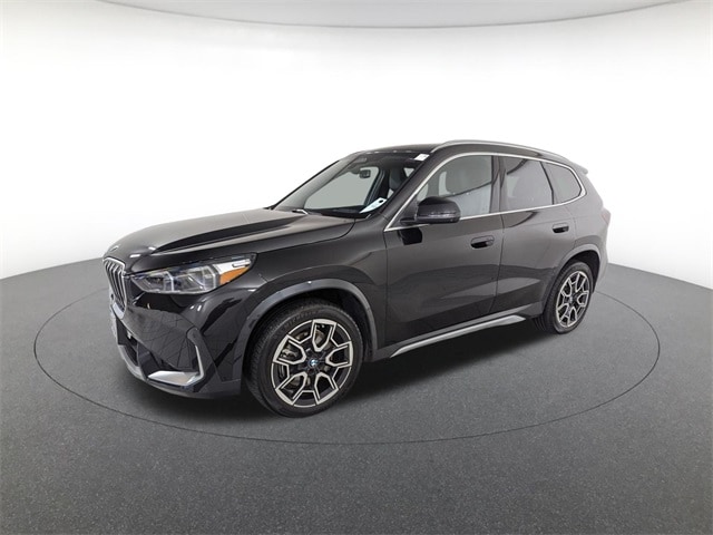 2025 BMW X1 28i's photo