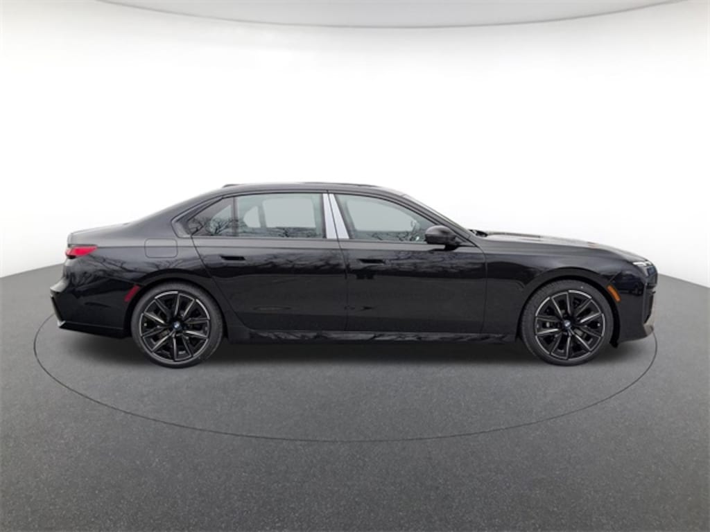 New 2026 BMW 740i xDrive Sedan
