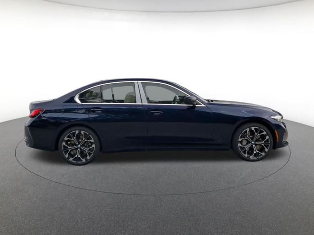 New 2026 BMW 330i xDrive Sedan